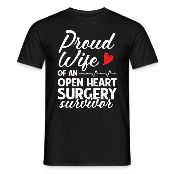 Fière épouse d’un survivant de la sugérie à cœur ouvert - T-shirt homme - noir - Devant - AI Model Male 178 light (178cm)
