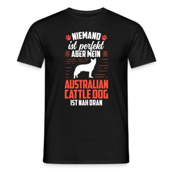 Australian Cattle Dog ist perfekt Treibhund - Männer T-Shirt - Schwarz - Vorne - AI Model Male 178 light (178cm)