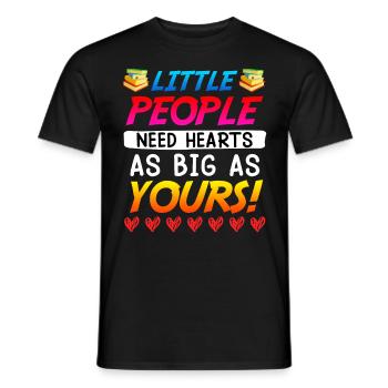 Kleine Menschen brauchen großes Herz Erzieherin - Männer T-Shirt - Schwarz - Vorne - AI Model Male 178 light (178cm)