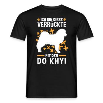 Die Verrückte mit dem Do Khyi Tibetdogge - Männer T-Shirt - Schwarz - Vorne - AI Model Male 178 light (178cm)