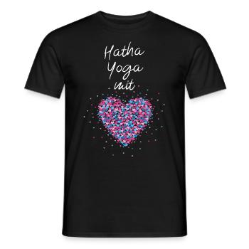 Hatha Yoga mit Herz Yogatrainerin Yogakurs Fitness - Männer T-Shirt - Schwarz - Vorne - AI Model Male 178 light (178cm)