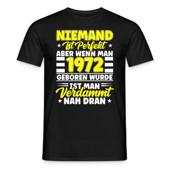 Niemand ist perfekt 1972 geboren 50. Geburtstag - Männer T-Shirt - Schwarz - Vorne - AI Model Male 178 light (178cm)