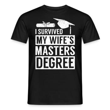 Survécu Ma femme a une maîtrise - T-shirt homme - noir - Devant - AI Model Male 178 light (178cm)