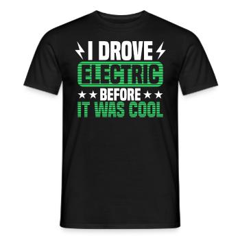 Le chargeur de véhicule électrique a conduit des véhicules électroniques avant qu’il ne soit - T-shirt homme - noir - Devant - AI Model Male 178 light (178cm)