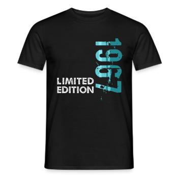 1967 Édition limitée - T-shirt homme - noir - Devant - AI Model Male 178 light (178cm)