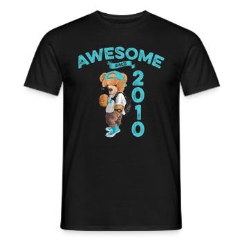 2010 Geburtstag Teddy Bär Awesome since - Männer T-Shirt - Schwarz - Vorne - AI Model Male 178 light (178cm)