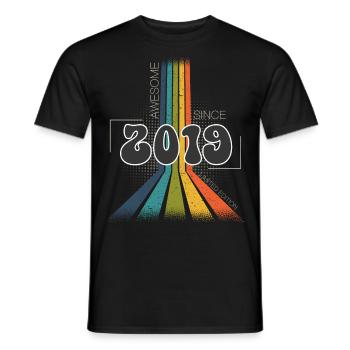 2019 Jahrgang Geburtstag Groovy Vintage Retro - Männer T-Shirt - Schwarz - Vorne - AI Model Male 178 light (178cm)