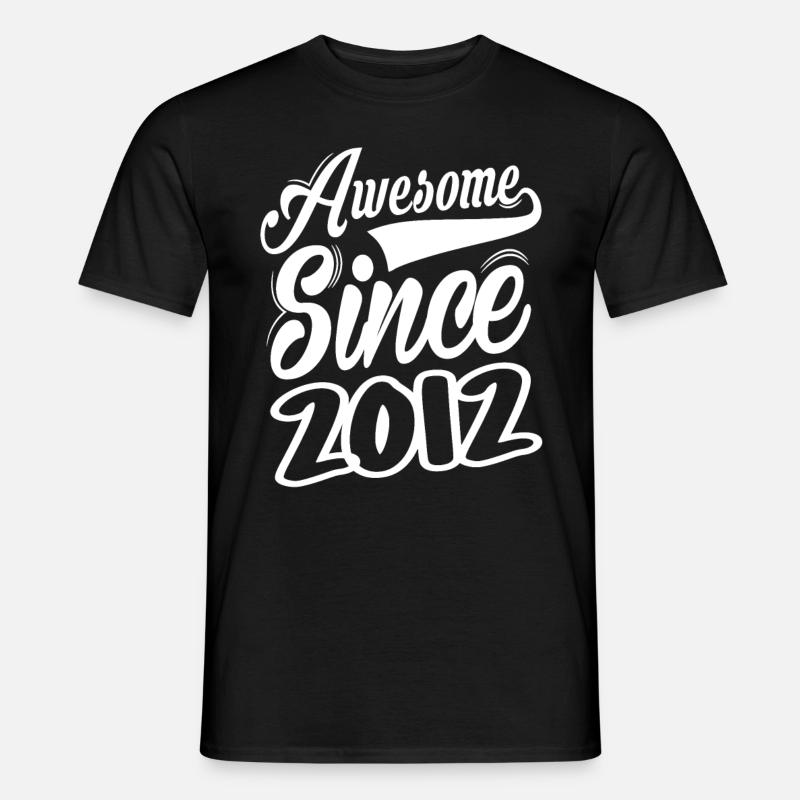 Awesome Since 2012 - Männer T-Shirt - Schwarz