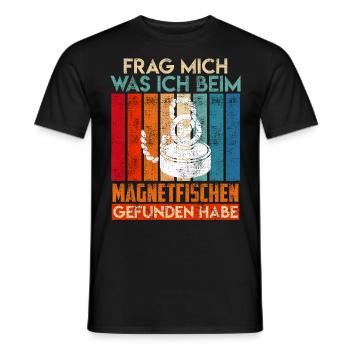 Magnetfischer Frag mich was ich beim Magnetfischen - Männer T-Shirt - Schwarz - Vorne - AI Model Male 178 light (178cm)
