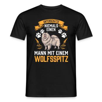 Mann mit Wolfsspitz Deutscher Keeshond - Männer T-Shirt - Schwarz - Vorne - AI Model Male 178 light (178cm)