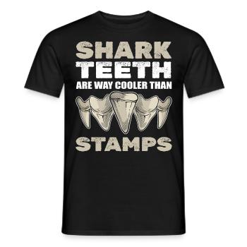 Les dents de requin sont beaucoup plus froides que les timbres - T-shirt homme - noir - Devant - AI Model Male 178 light (178cm)