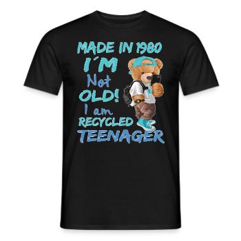 1980 Geburtstag Teddy funny old Teenager - Männer T-Shirt - Schwarz - Vorne - AI Model Male 178 light (178cm)