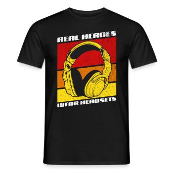 Les vrais héros portent des casques Funny Gamer Boys & Kids - T-shirt homme - noir - Devant - AI Model Male 178 light (178cm)