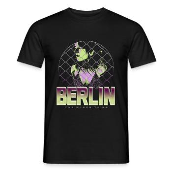Berlin the place to be tshirt frau techno - Männer T-Shirt - Schwarz - Vorne - AI Model Male 178 light (178cm)