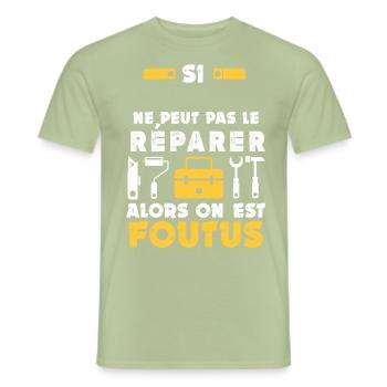 Bricoleur réparateur à personnaliser - T-shirt homme - vert sauge - Devant - AI Model Male 178 light (178cm)
