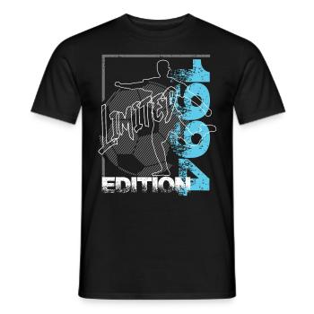 Limited Edition 1994 Limited Edition Fußball - Männer T-Shirt - Schwarz - Vorne - AI Model Male 178 light (178cm)