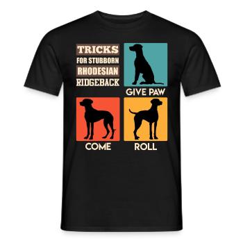 Ridgeback TRICKS FOR STUBBORN RHODESIAN RIDGEBACKS - Männer T-Shirt - Schwarz - Vorne - AI Model Male 178 light (178cm)