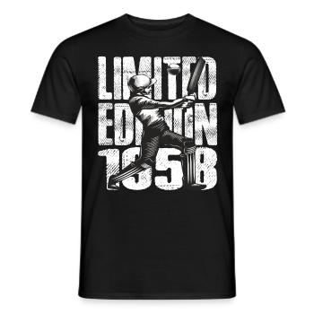 Limited Edition 1958 Limited Edition Cricket - Männer T-Shirt - Schwarz - Vorne - AI Model Male 178 light (178cm)
