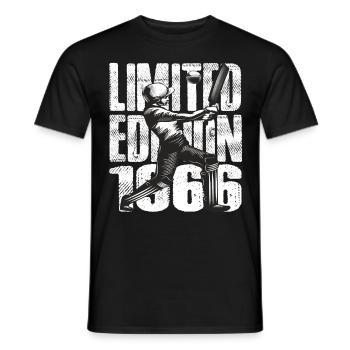Limited Edition 1966 Limited Edition Cricket - Männer T-Shirt - Schwarz - Vorne - AI Model Male 178 light (178cm)