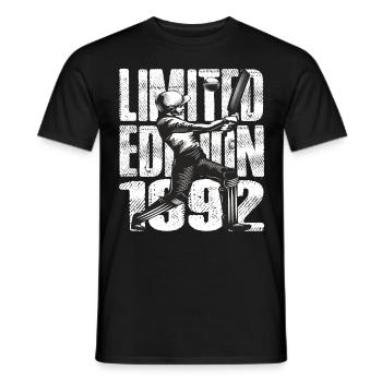 Limited Edition 1992 Limited Edition Cricket - Men's T-Shirt - black - Front - AI Model Male 178 light (178cm)