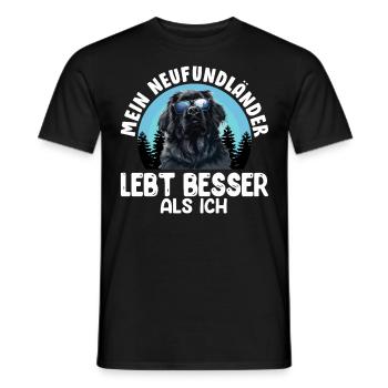 Newfie MEIN NEUFUNDLÄNDER LEBT BESSER ALS ICH - Männer T-Shirt - Schwarz - Vorne - AI Model Male 178 light (178cm)