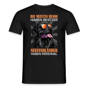 Newfie DIE MEISTEN HUNDE HABEN BESITZER - Männer T-Shirt - Schwarz - Vorne - AI Model Male 178 light (178cm)