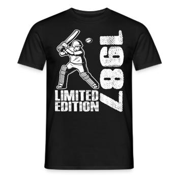 Limited Edition 1987 Limited Edition Cricket - Männer T-Shirt - Schwarz - Vorne - AI Model Male 178 light (178cm)
