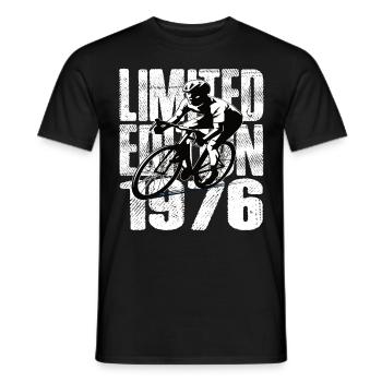 Édition limitée 1976 édition limitée anniversaire - T-shirt homme - noir - Devant - AI Model Male 178 light (178cm)