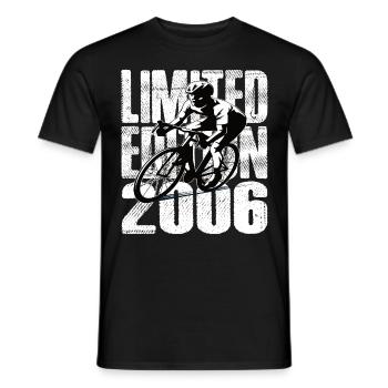 Édition Limitée 2006 Édition Limitée Anniversaire - T-shirt homme - noir - Devant - AI Model Male 178 light (178cm)