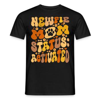 NEWFIE MOM STATUS ACTIVATED Neufundländer Mama - Männer T-Shirt - Schwarz - Vorne - AI Model Male 178 light (178cm)
