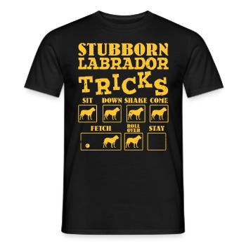 Labrador Besitzer STUBBORN LABRADOR TRICKS Lustig - Männer T-Shirt - Schwarz - Vorne - AI Model Male 178 light (178cm)