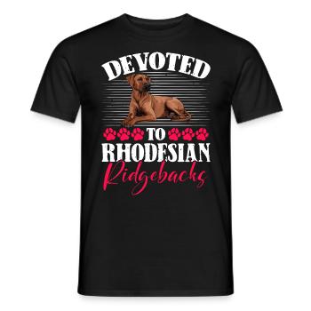 Ridgebacks DEVOTED TO RHODESIAN RIDGEBACKS - Männer T-Shirt - Schwarz - Vorne - AI Model Male 178 light (178cm)
