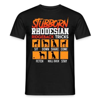 Ridgebacks STUBBORN RHODESIAN RIDGEBACK - Männer T-Shirt - Schwarz - Vorne - AI Model Male 178 light (178cm)