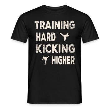 Entraînement dur, coup de pied plus haut, exercices de maître de taekwondo - T-shirt homme - noir - Devant - AI Model Male 178 light (178cm)