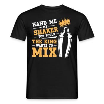 Bartender Mixologist King Hand Me - Männer T-Shirt - Schwarz - Vorne - AI Model Male 178 light (178cm)