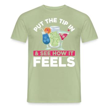 Bartender Mixologist Put The Tip - Männer T-Shirt - Sage - Vorne - AI Model Male 178 light (178cm)