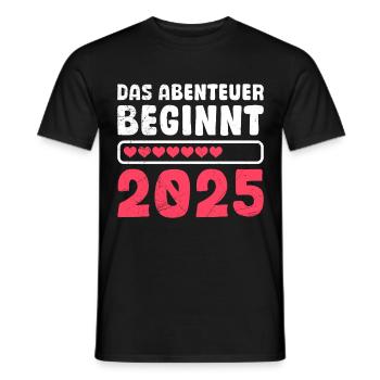Werdende Mama DAS ABENTEUER BEGINNT 2025 ZUKÜNFTIG - Männer T-Shirt - Schwarz - Vorne - AI Model Male 178 light (178cm)