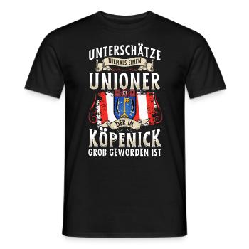Ne sous-estimez jamais un joueur de l’Union de Köpenick - T-shirt homme - noir - Devant - AI Model Male 178 light (178cm)