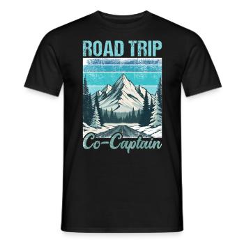 Road Trip Co-Captain - Männer T-Shirt - Schwarz - Vorne - AI Model Male 178 light (178cm)