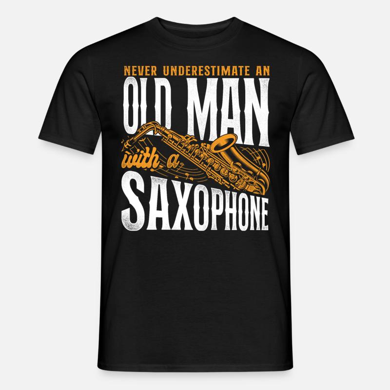 Saxophone Never Underestimate An - Männer T-Shirt - Schwarz