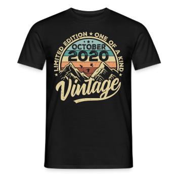 Oktober 2020 Geburtstag 2020 Geboren Oktober 2020 - Männer T-Shirt - Schwarz - Vorne - AI Model Male 178 light (178cm)
