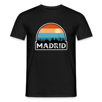 Madrid Espagne Flag Skyline Souvenir de voyage - T-shirt homme - noir - Devant - AI Model Male 178 light (178cm)