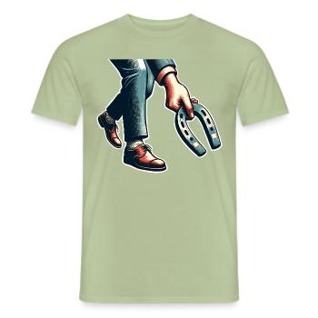 Hufeisenwerfen Horseshoe Pitching - Männer T-Shirt - Sage - Vorne - AI Model Male 178 light (178cm)