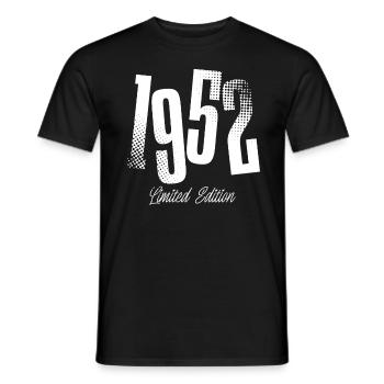 1952 Jahrgang Geburtstag Baujahr Geboren - Männer T-Shirt - Schwarz - Vorne - AI Model Male 178 light (178cm)