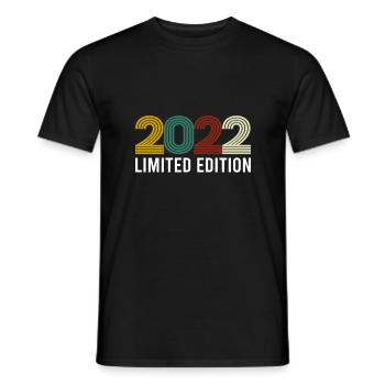Vintage Limited Edition 2022 Geburtstag Geburtsjah - Männer T-Shirt - Schwarz - Vorne - AI Model Male 178 light (178cm)