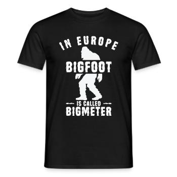 Bigfoot Sasquatch Yeti - Männer T-Shirt - Schwarz - Vorne - AI Model Male 178 light (178cm)
