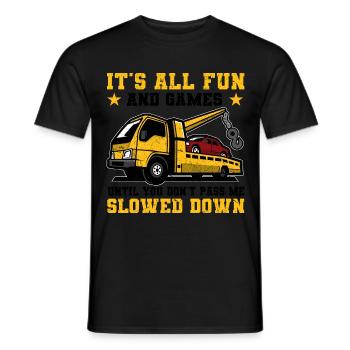 Abschleppwagen | Abschlepper Auto Panne Geschenke - Männer T-Shirt - Schwarz - Vorne - AI Model Male 178 light (178cm)