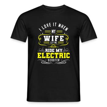 E-Scooter Stromer Roller Sport Hybrid - Männer T-Shirt - Schwarz - Vorne - AI Model Male 178 light (178cm)