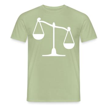 Waage - Männer T-Shirt - Sage - Vorne - AI Model Male 178 light (178cm)