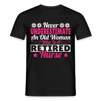 Never underestimate an old woman who has a - Men's T-Shirt - black - Front - AI Model Male 178 light (178cm)
